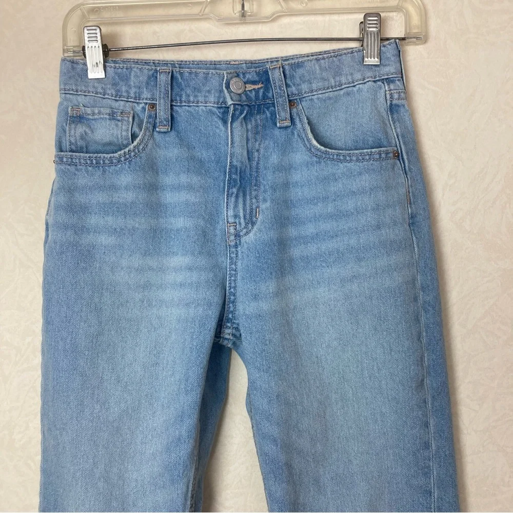 Old Navy High Rise Slouchy Straight Leg Light Blue Jeans Girl Size 10